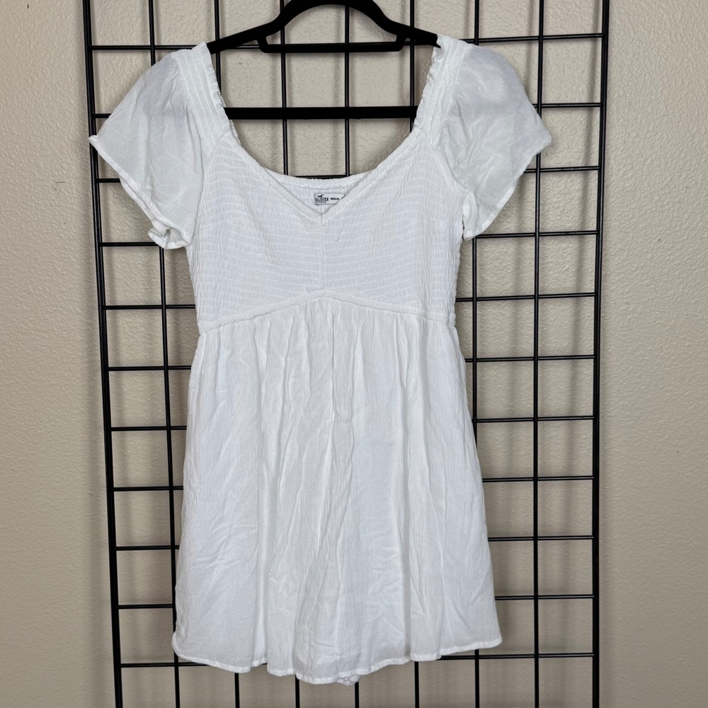 Hollister Smocked Mini Skort Dress Women Medium White Flutter Sleeve Babydoll